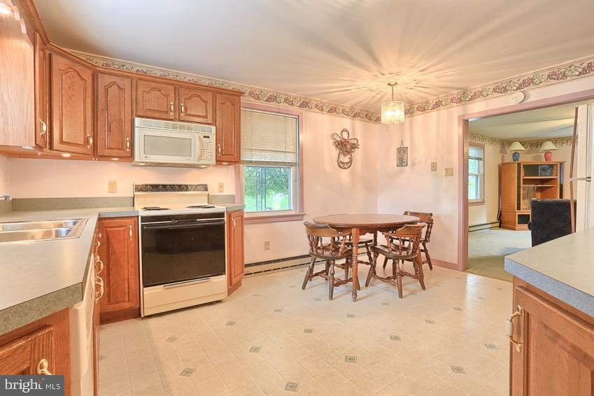 923 Pine Hill Road Lititz, PA 17543 - Photo 6 of 27