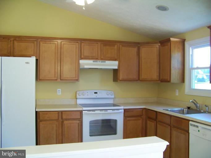 4214 Hanwell Road Randallstown, MD 21133 - Photo 3 of 11 Kitchen