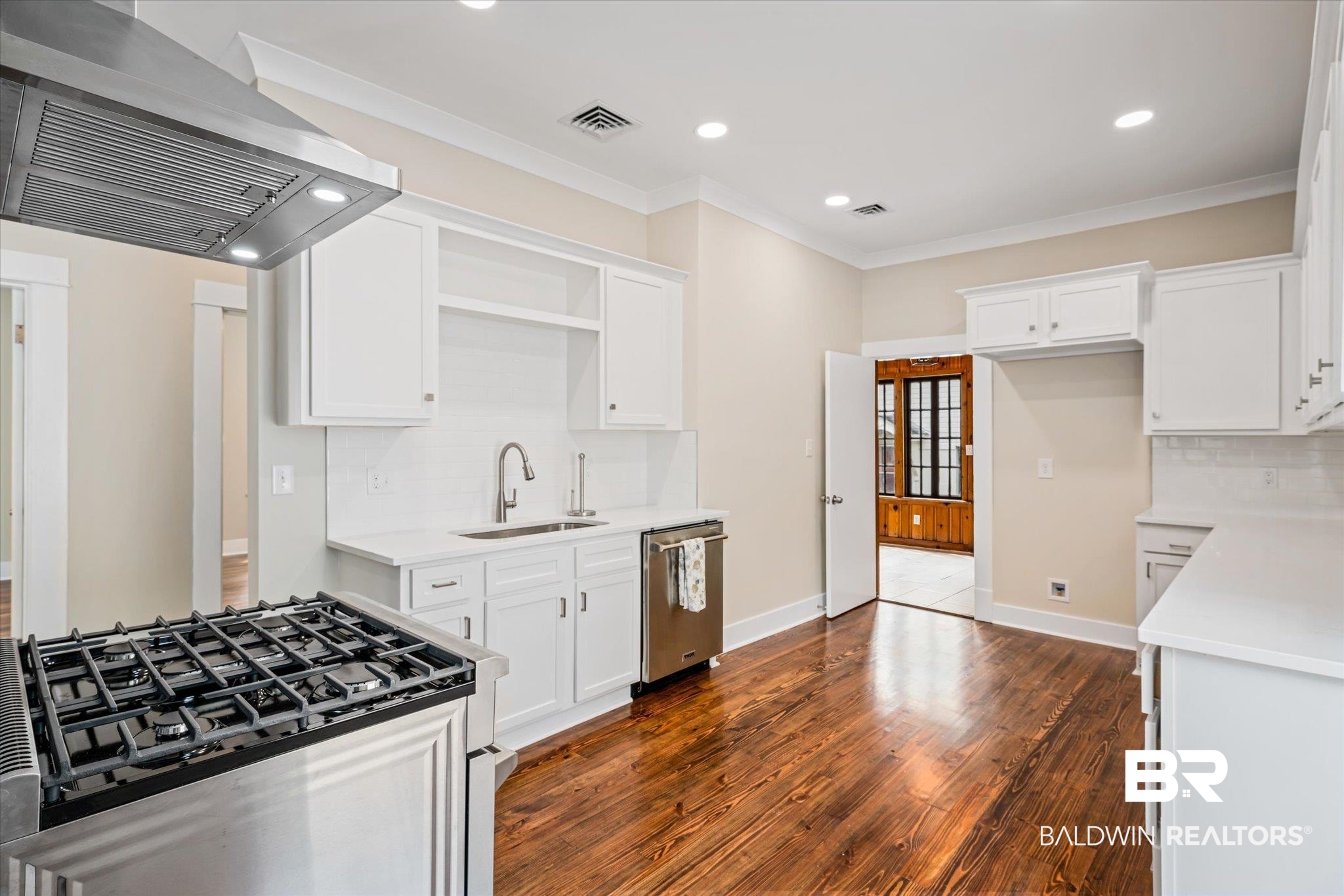 156 South Monterey Street Mobile, AL 36604 - Photo 9 of 33