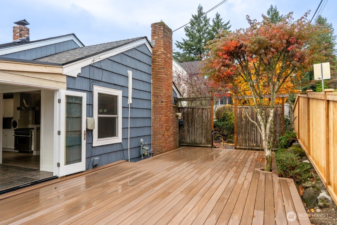 10333 Northeast 186th Street Bothell, WA 98011 - Photo 17 of 40