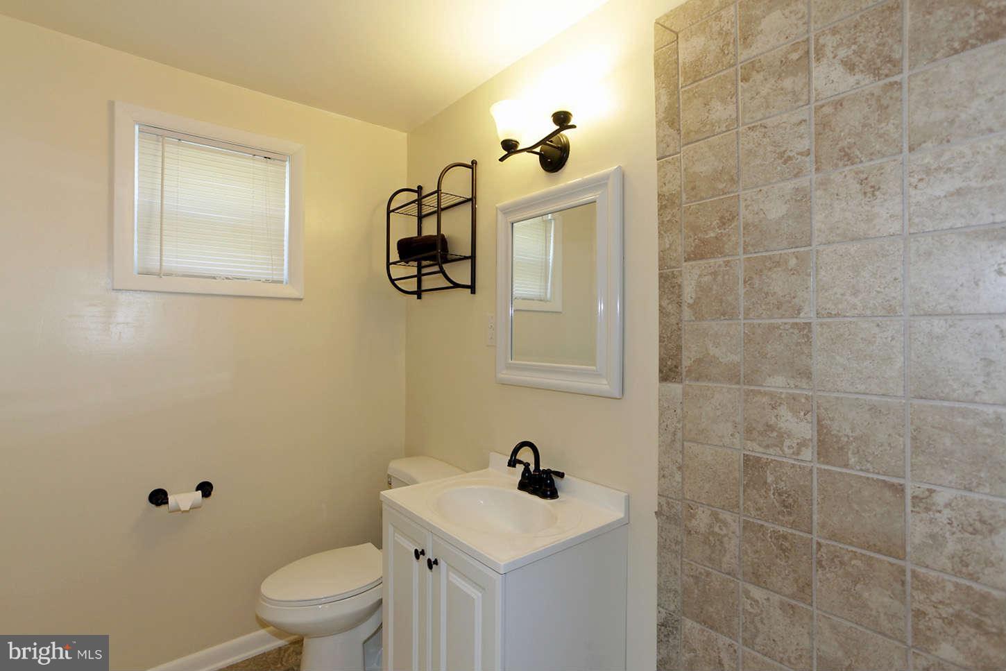 6108 Craft Road Alexandria, VA 22310 - Photo 21 of 30 Bath