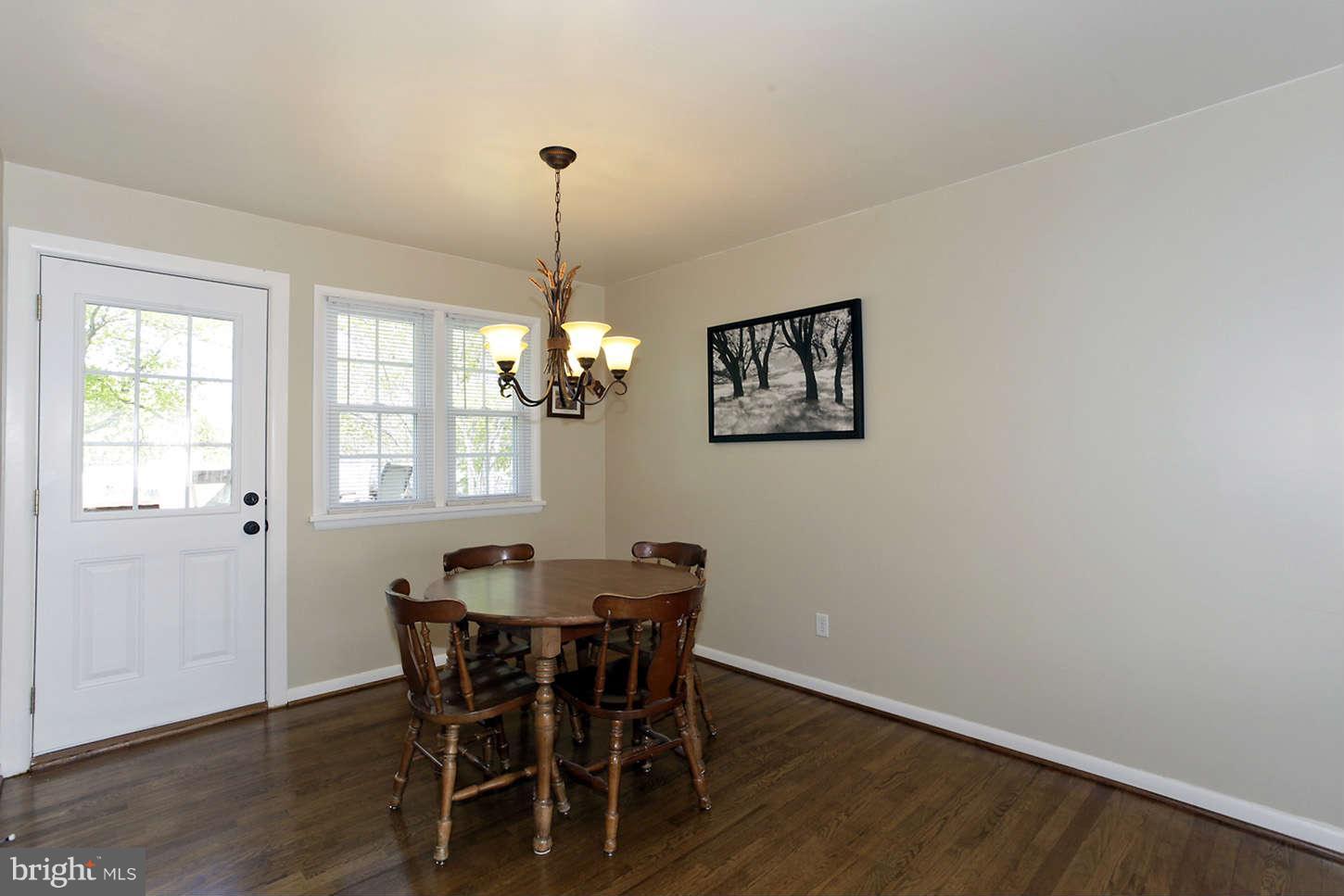 6108 Craft Road Alexandria, VA 22310 - Photo 7 of 30 Dining Room