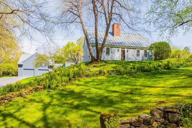 $2,500,000 | 19 Cutting Hill Lane, Lyme, NH 03768