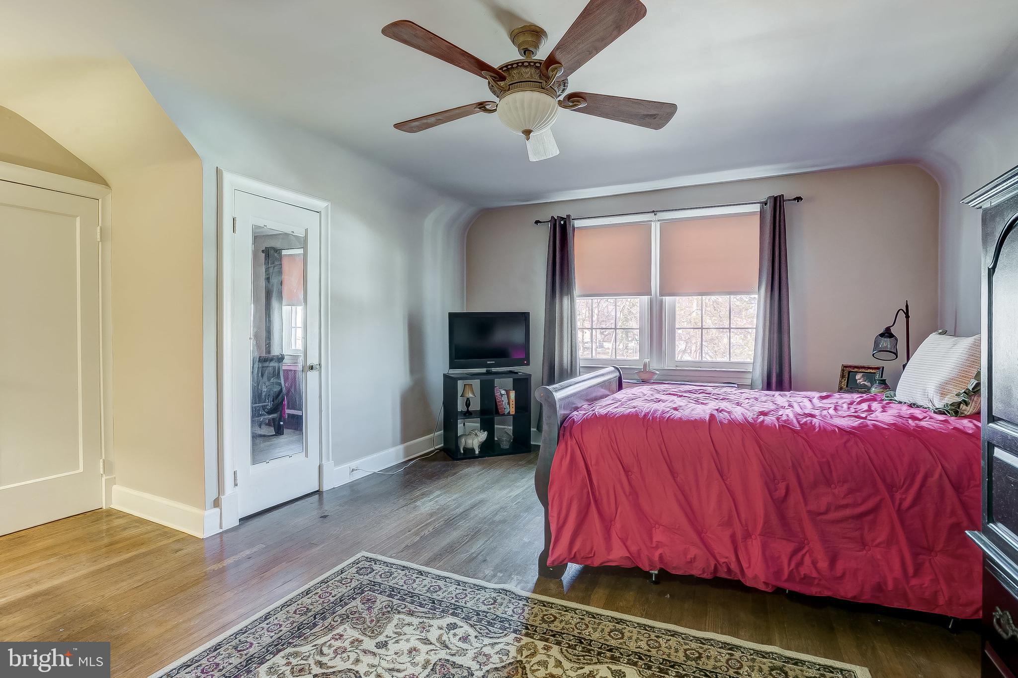 5 Somerset Road Baltimore, MD 21228 - Photo 13 of 36 Master Bedroom