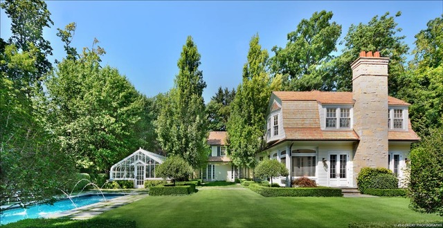 1363 Elm Tree Road Lake Forest, IL 60045 - Photo 21 of 24 a view of house with garden