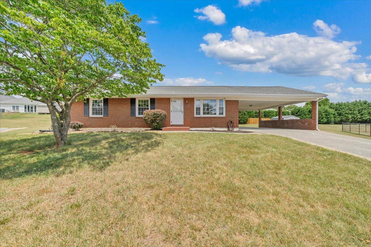409 Decatur Circle Salem, VA 24153 - Photo 42 of 47 42-MIB06390