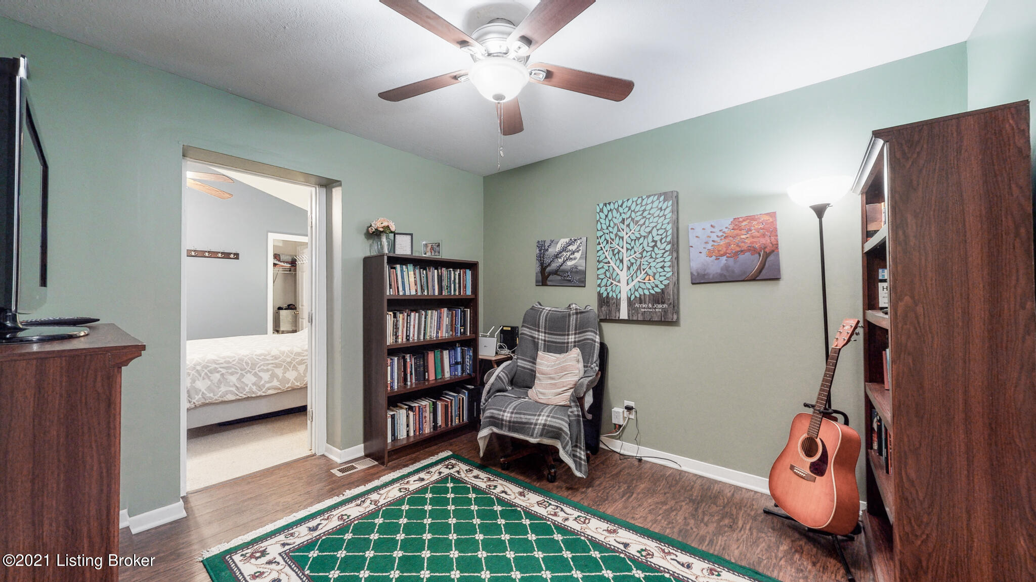 613 Edith Road Louisville, KY 40206 - Photo 15 of 21 Den