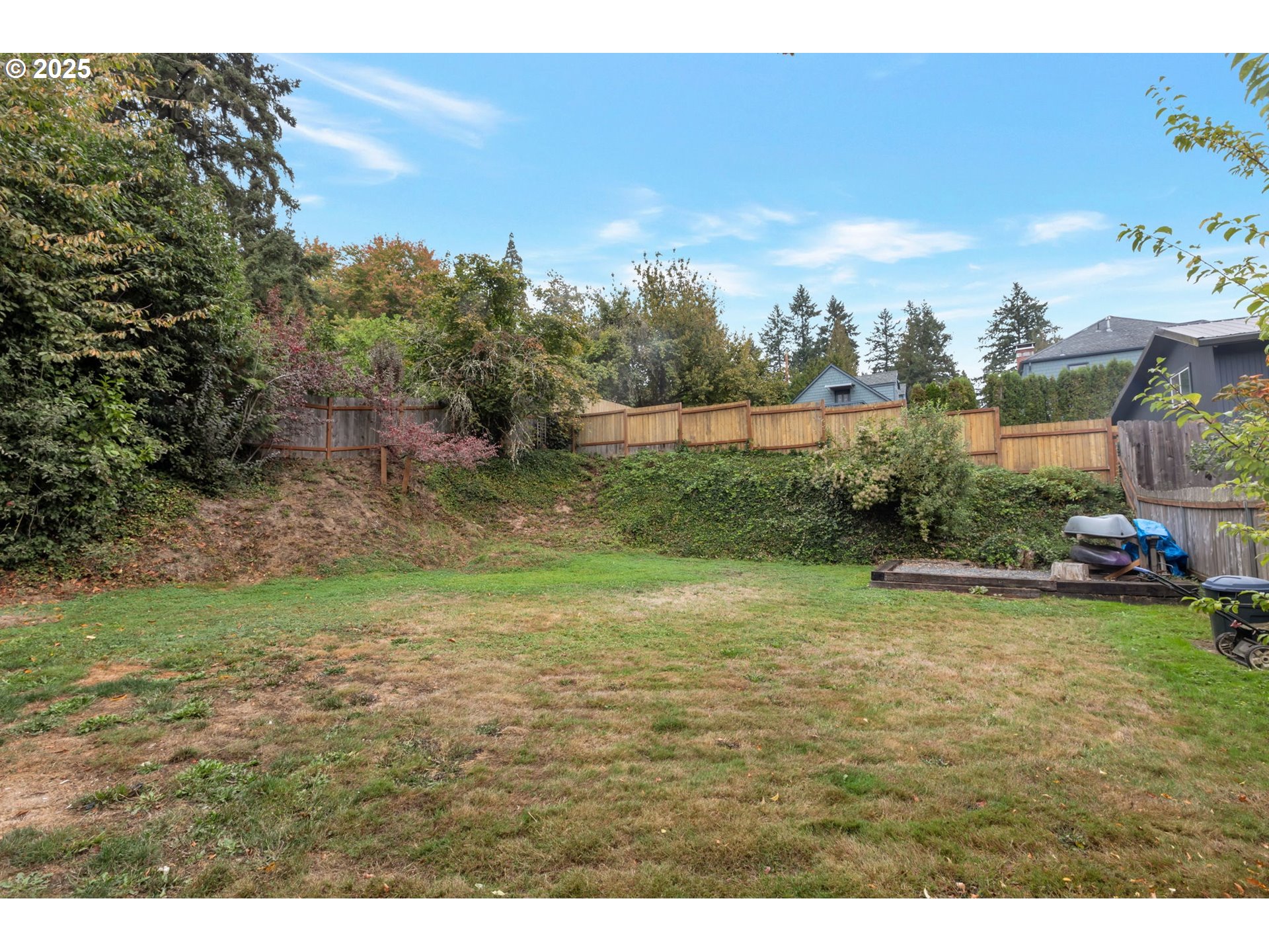 9224 Southwest 26th Avenue Portland, OR 97219 - Photo 26 of 30 a view of a backyard