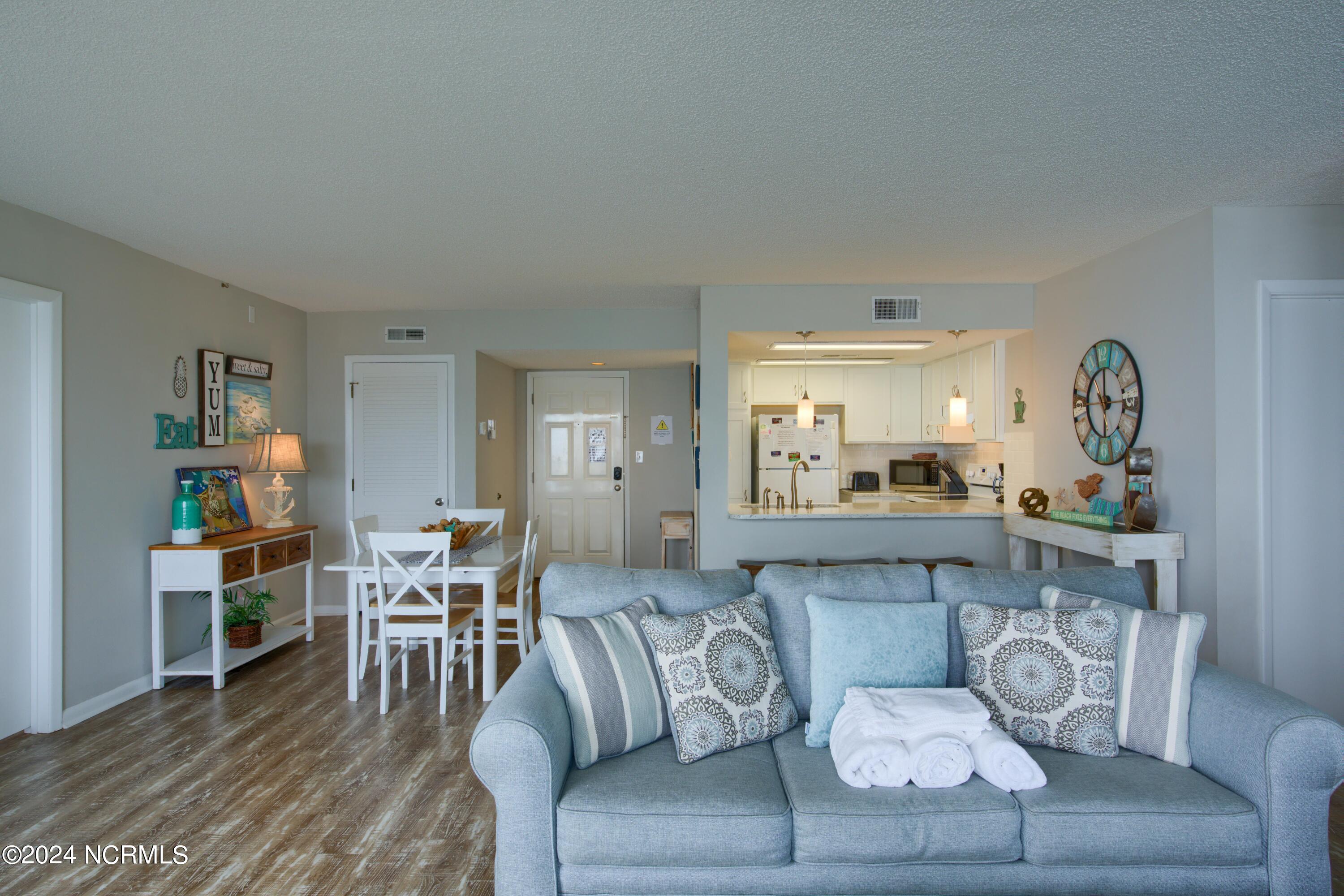 2000 New River Inlet Road, Unit 3309 North Topsail Beach, NC 28460 - Photo 9 of 30 3309 St. Regis - Interior_2