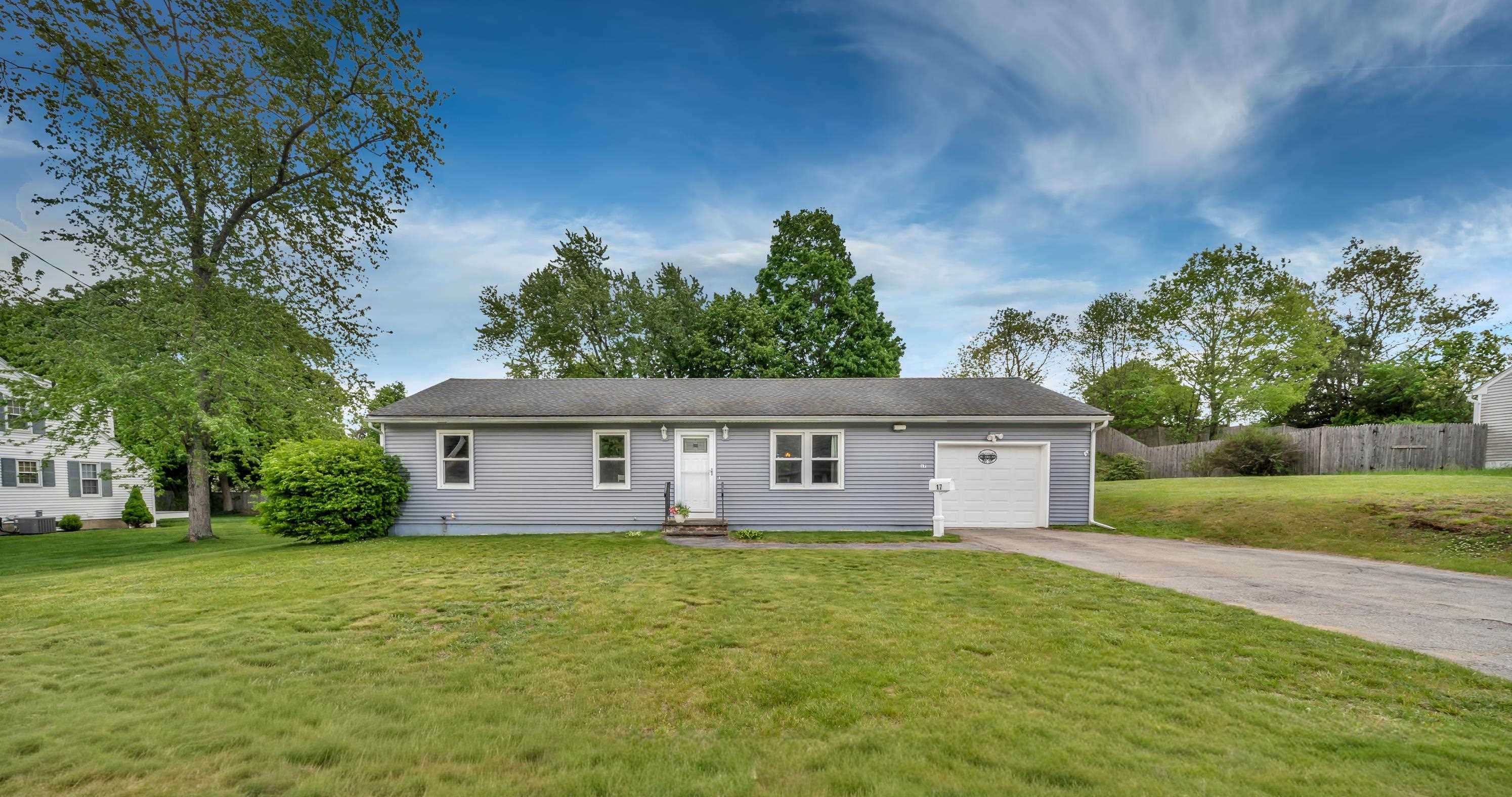 17 Willey Street Rochester, NH 03867 - Photo 1 of 24 Gallery Image 1