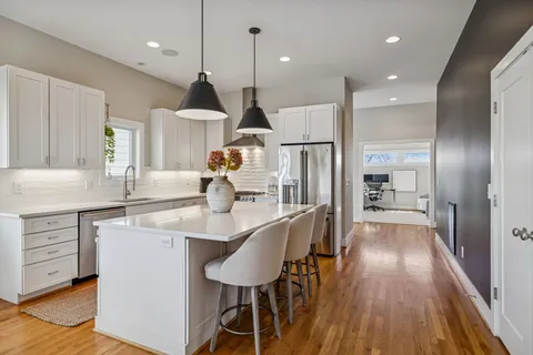 $775,000 | 414 A 37th Avenue North, Nashville, TN 37209