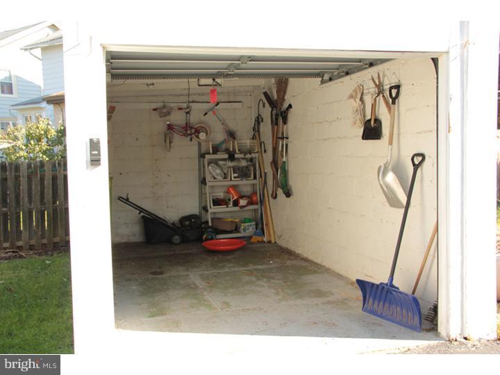145 South Eagle Road Havertown, PA 19083 - Photo 18 of 20 Garage
