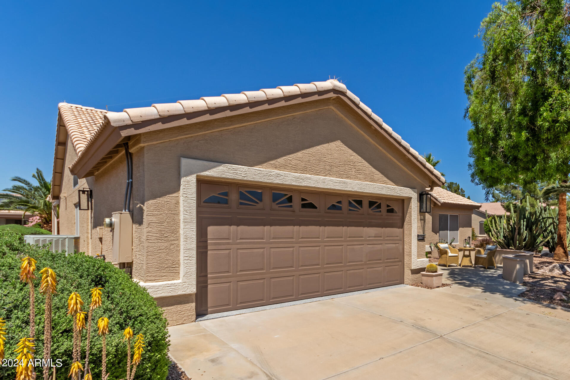 15704 Piccadilly Road Goodyear, AZ 85395 - Photo 4 of 52 04 - Piccadilly