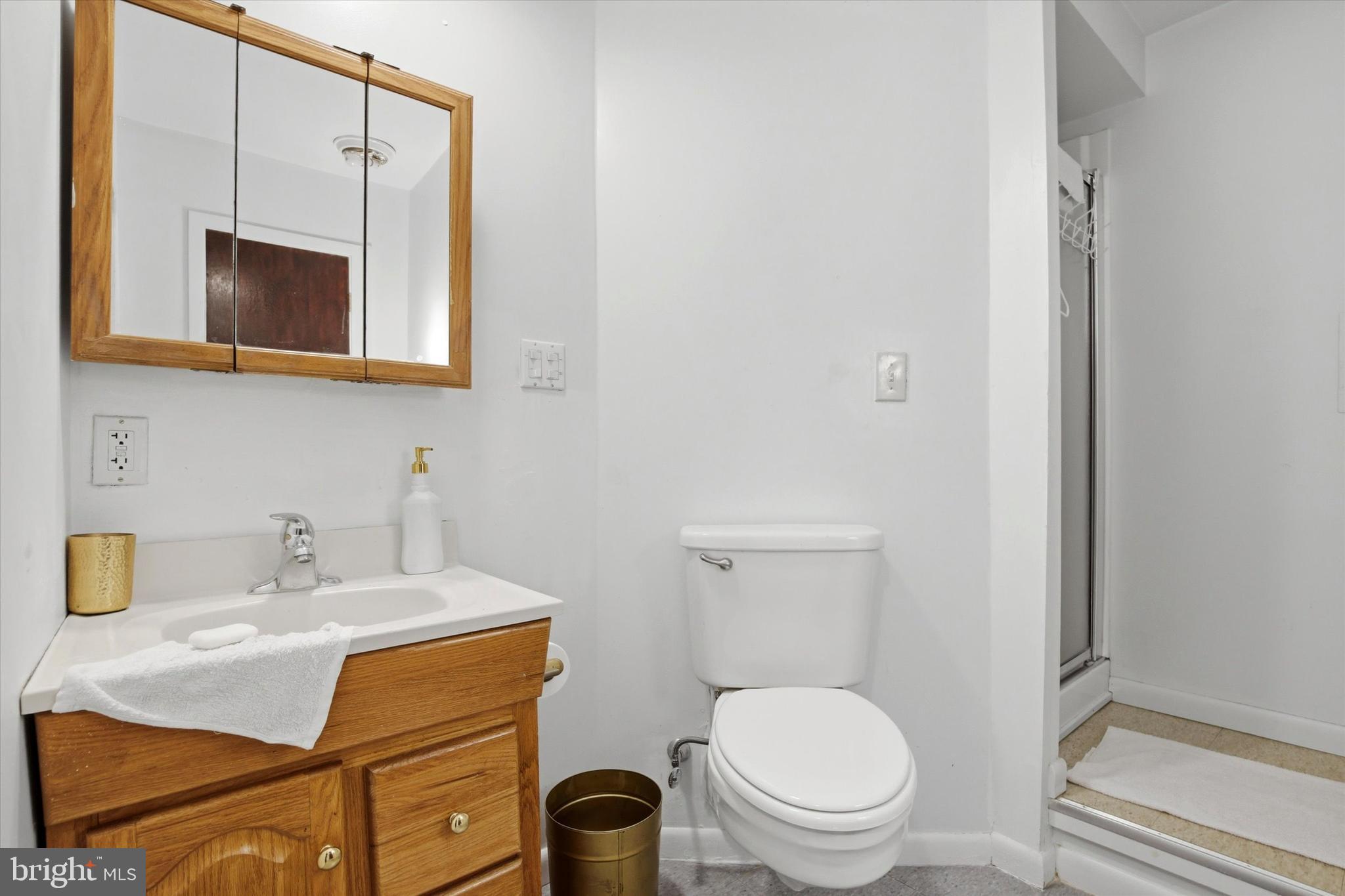 1265 Old York Road Warminster, PA 18974 - Photo 25 of 35 a bathroom with a toilet sink and mirror