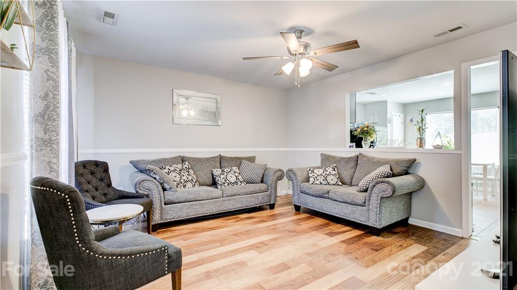 716 Raindrops Road Gastonia, NC 28054 - Photo 3 of 27 Gallery Image 3