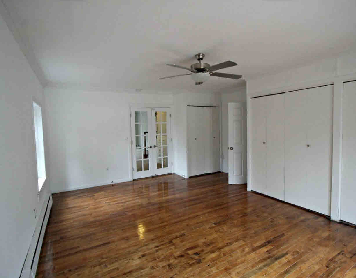 4299 Calkins Road Flint, MI 48532 - Photo 16 of 34 21266774-15.JPG