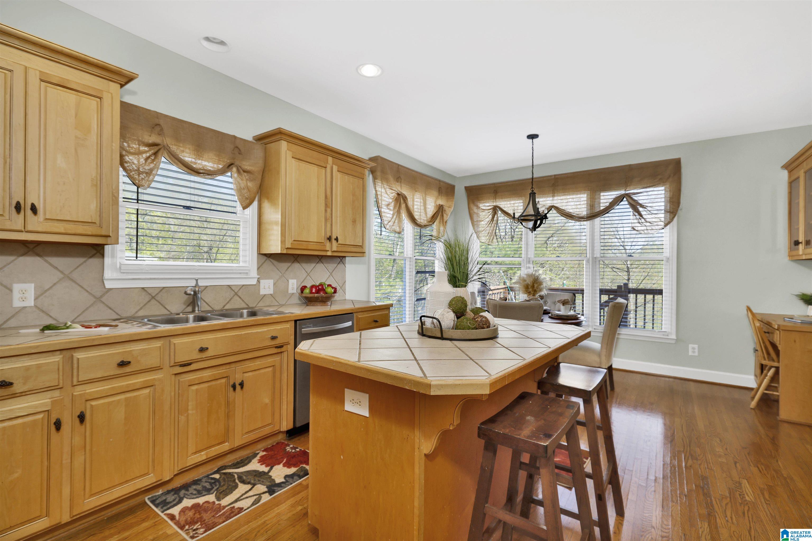 1722 Sandy Ridge Way Birmingham, AL 35244 - Photo 6 of 41