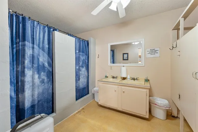 $179,000 | 124 Arrowhead, Comanche, TX 76442