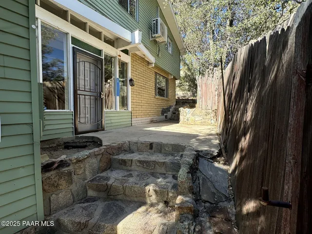 $1,600 | 1230 Pine Drive, Unit A, Prescott, AZ 86303