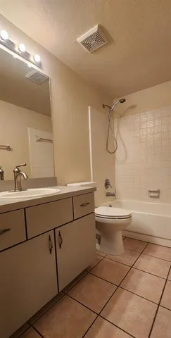 $1,800 | 413 Northwest 48th Boulevard, Gainesville, FL 32607