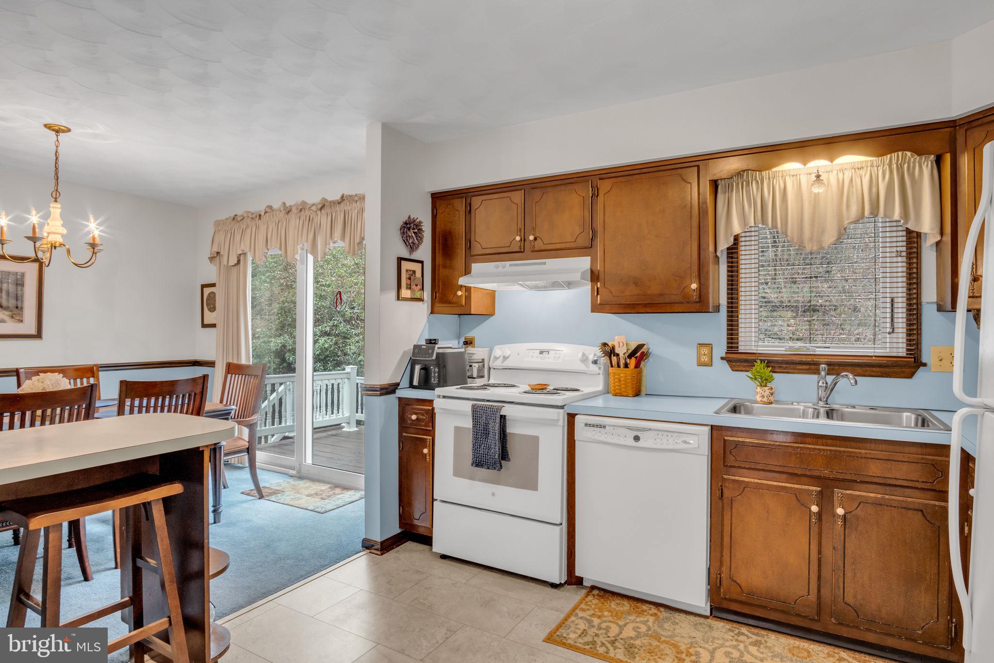 155 Greenbriar Road Elliottsburg, PA 17024 - Photo 9 of 38 Charming kitchen with inviting light.