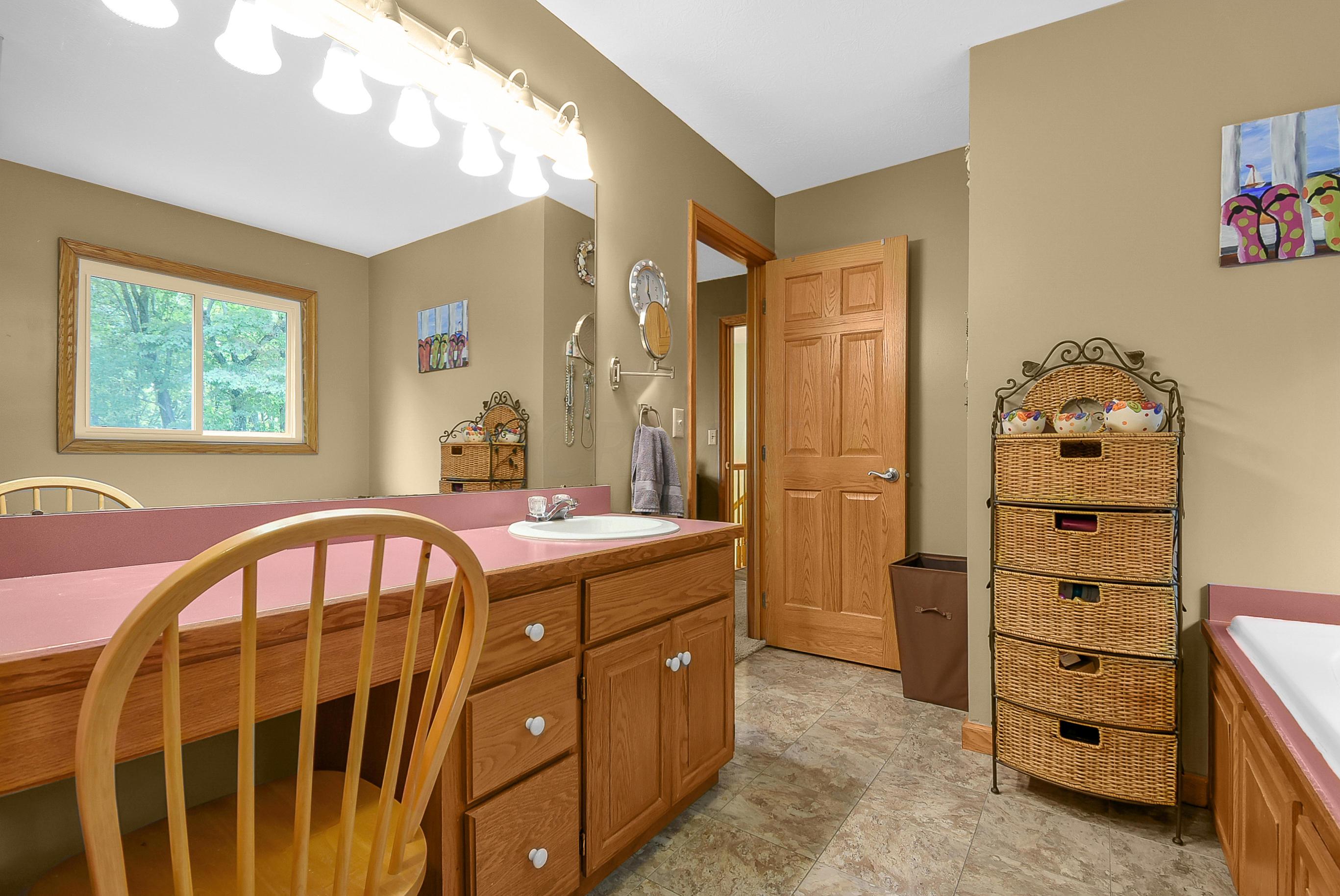 13441 Marshall Road Rockbridge, OH 43149 - Photo 37 of 65 Gallery Image 37