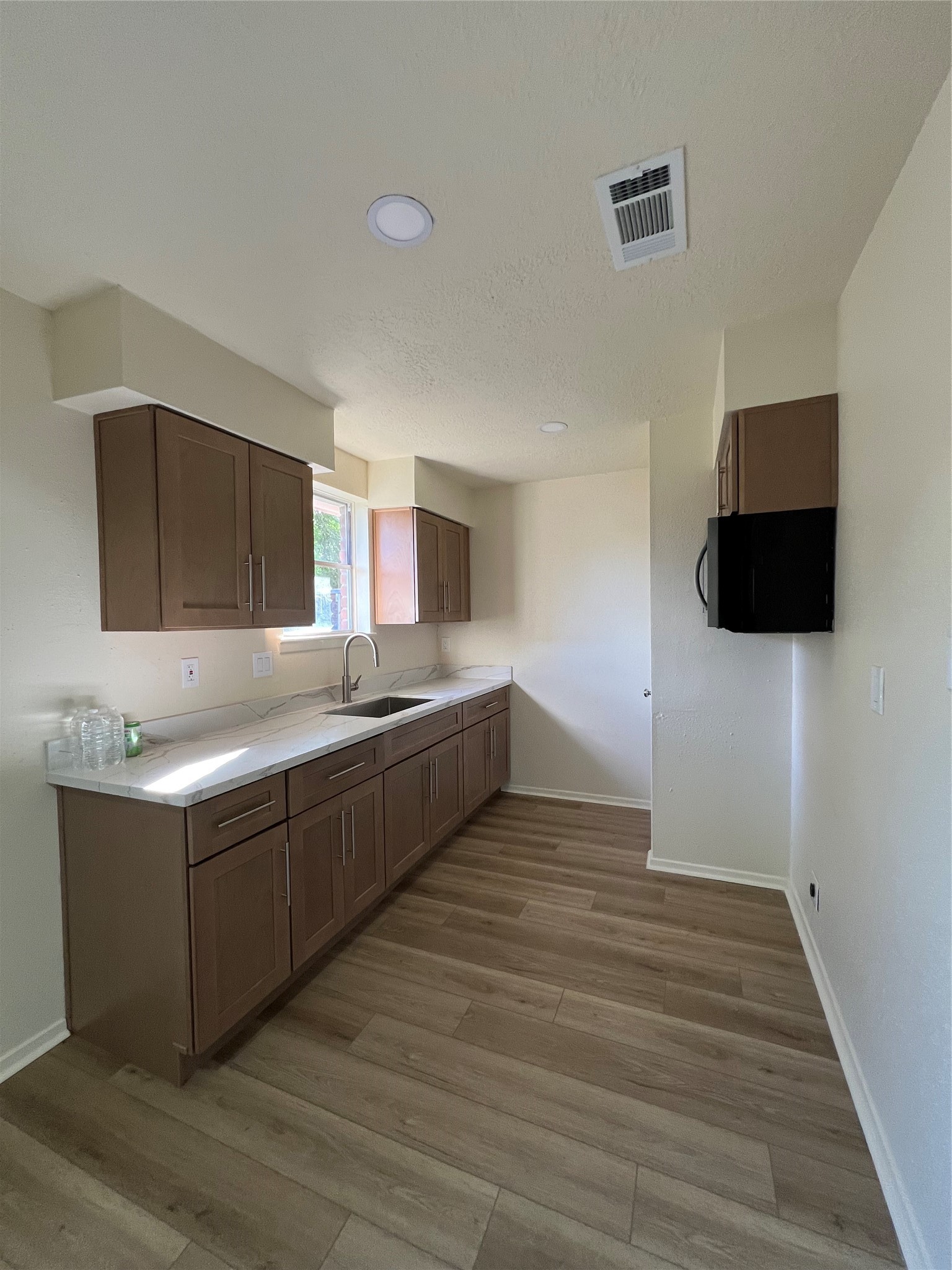 5023 Ridgestone Street Houston, TX 77053 - Photo 6 of 21