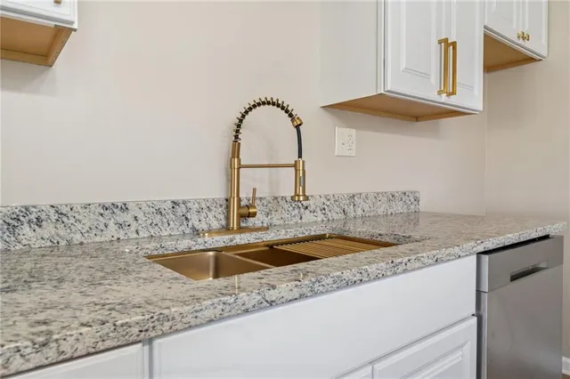 a close view of sink and tap