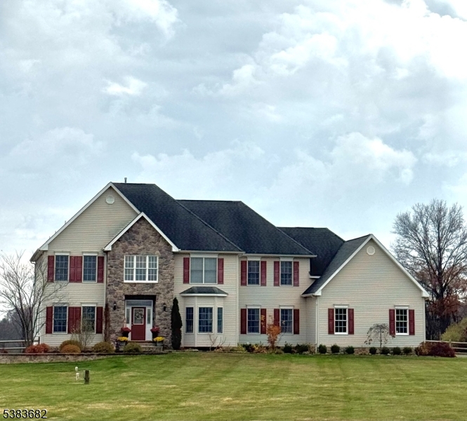 39 Sky Manor Road Pittstown, NJ 08867 - Photo 1 of 42