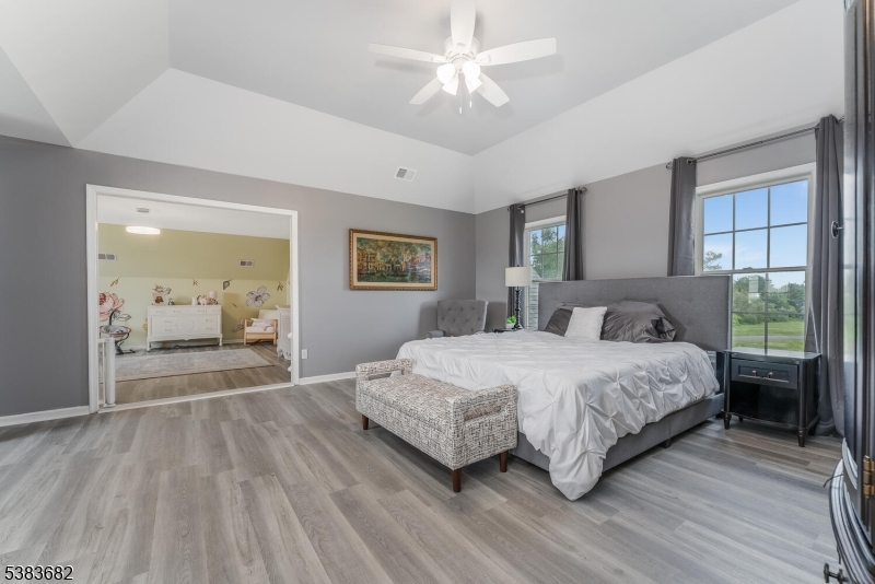 39 Sky Manor Road Pittstown, NJ 08867 - Photo 25 of 42