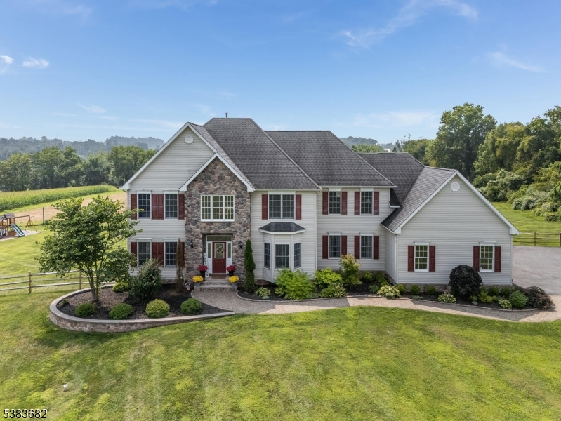 39 Sky Manor Road Pittstown, NJ 08867 - Photo 4 of 42