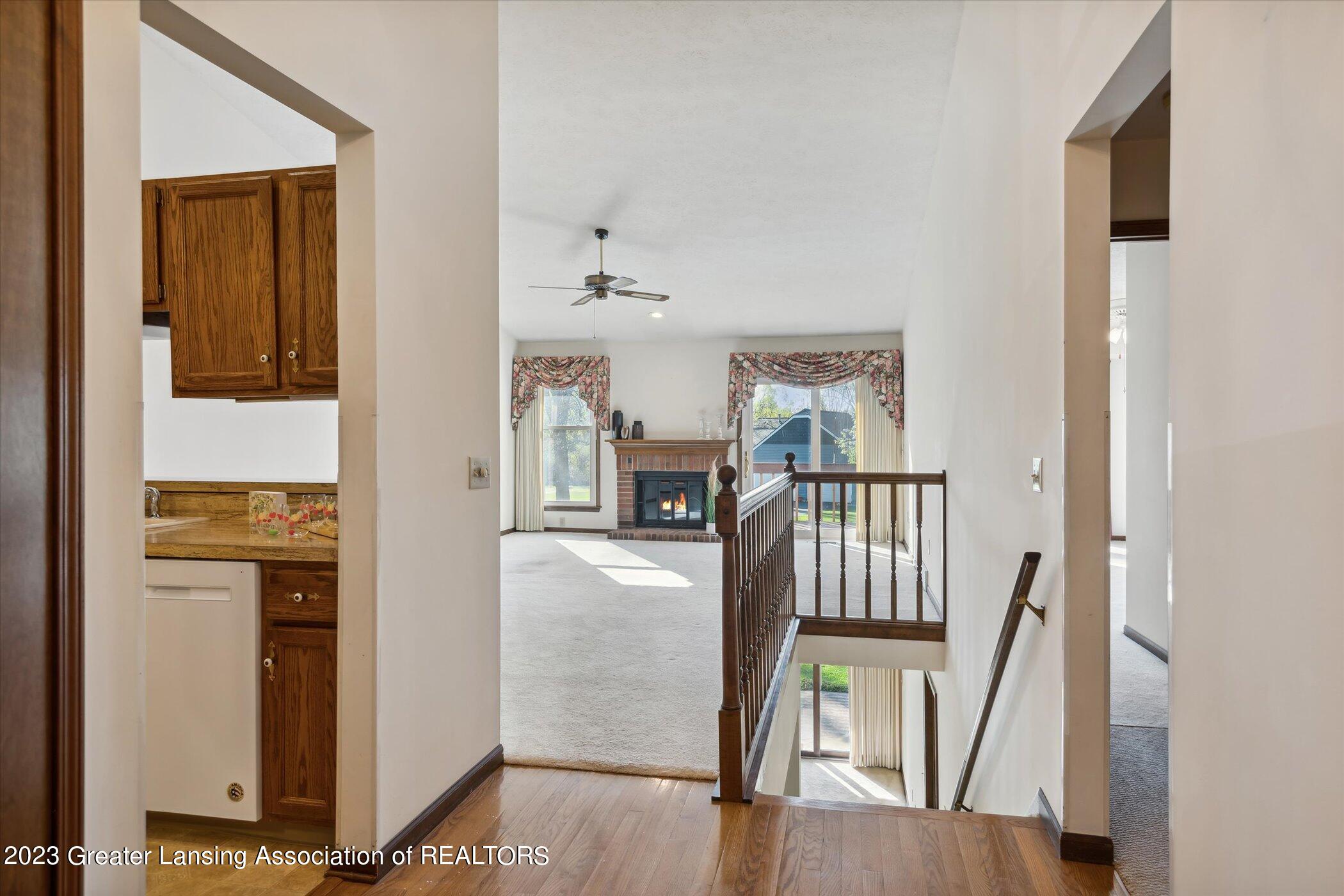 2017 Rendall Drive Jackson, MI 49201 - Photo 4 of 29 06-2017-Rendall-Dr-Jackson-MI-49201-Wind