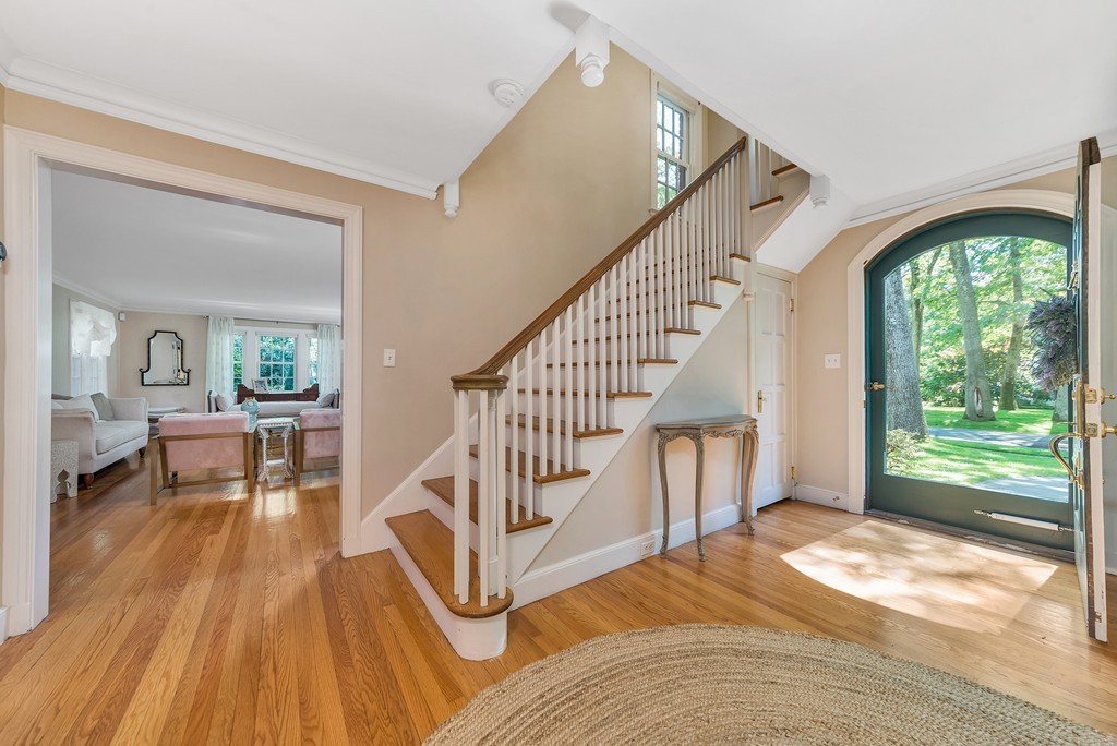 51 Oxford Road Longmeadow, MA 01106 - Photo 3 of 30 Gallery Image 3