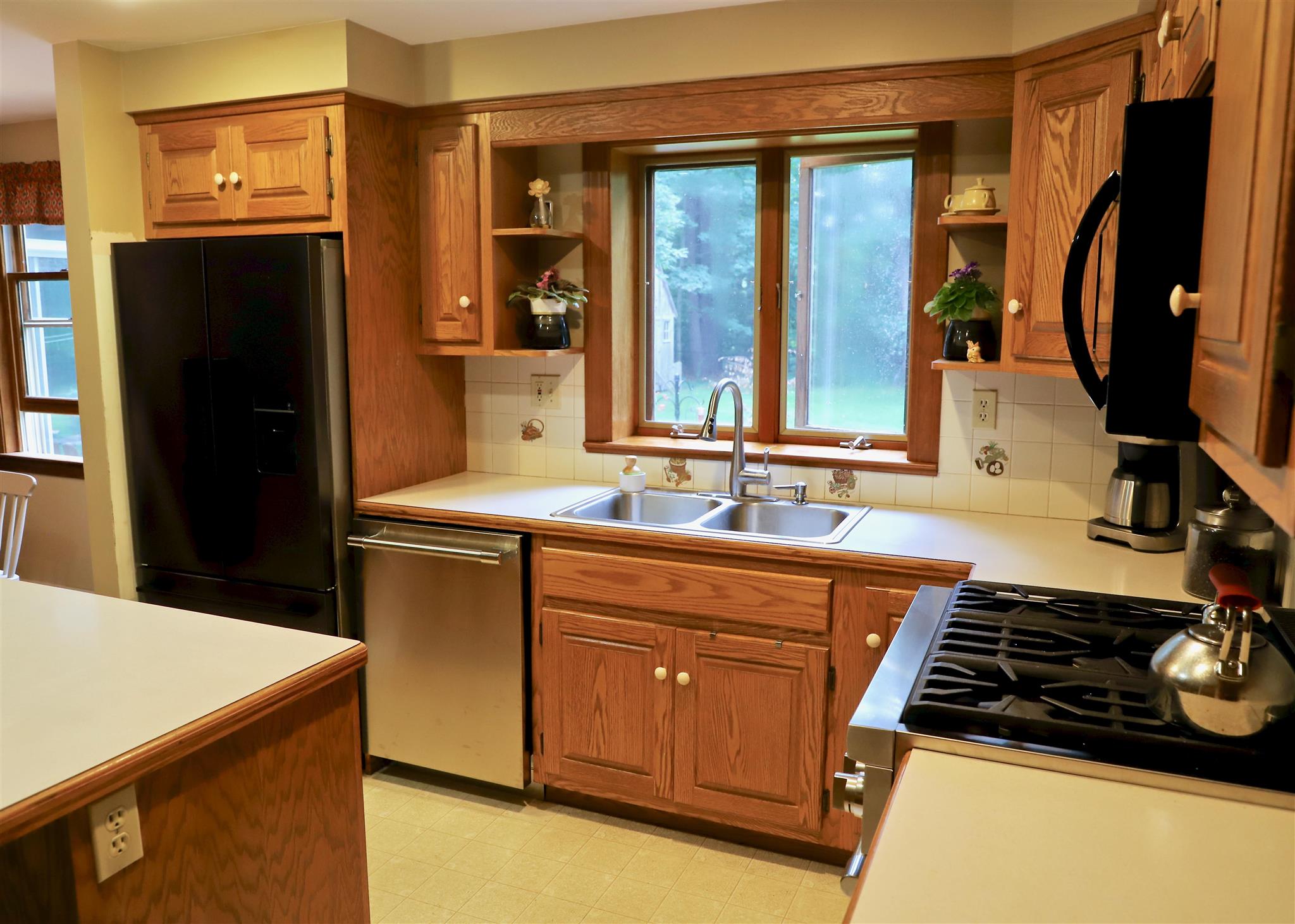 36 Lovell Road Stratham, NH 03885 - Photo 6 of 40
