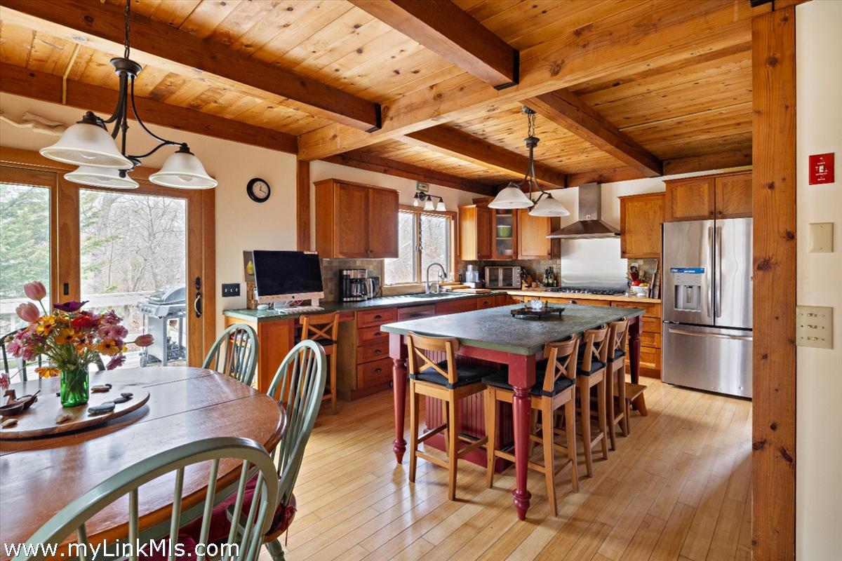 99 Old Purchase Road Edgartown, MA 02539 - Photo 10 of 30