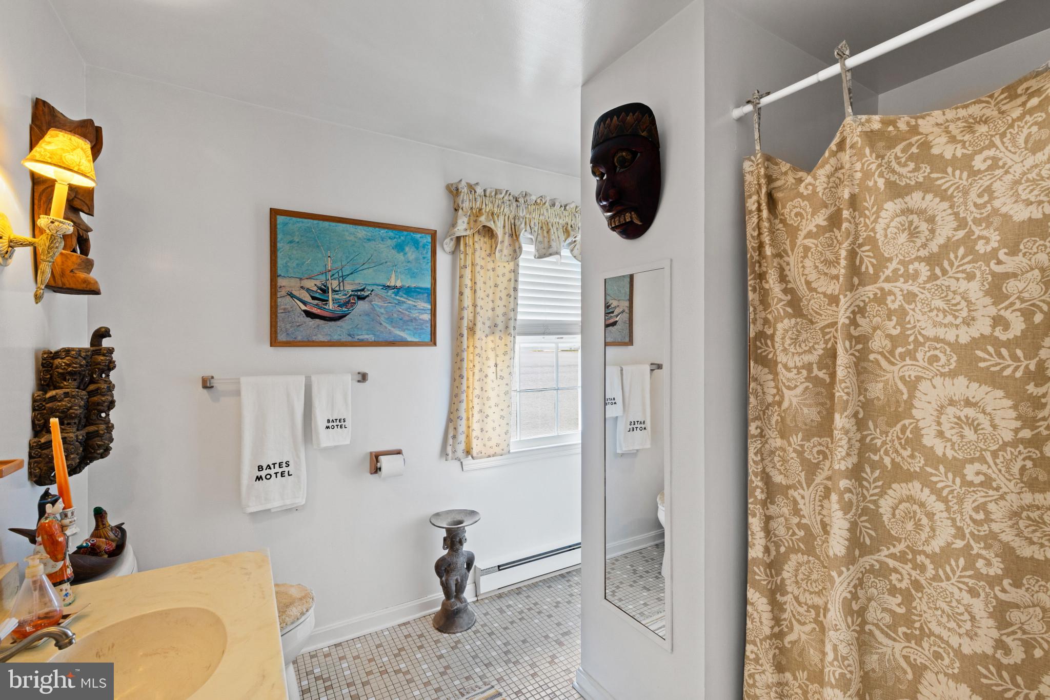 1552 Widows Mite Road Edgewater, MD 21037 - Photo 26 of 51 Upper level bath