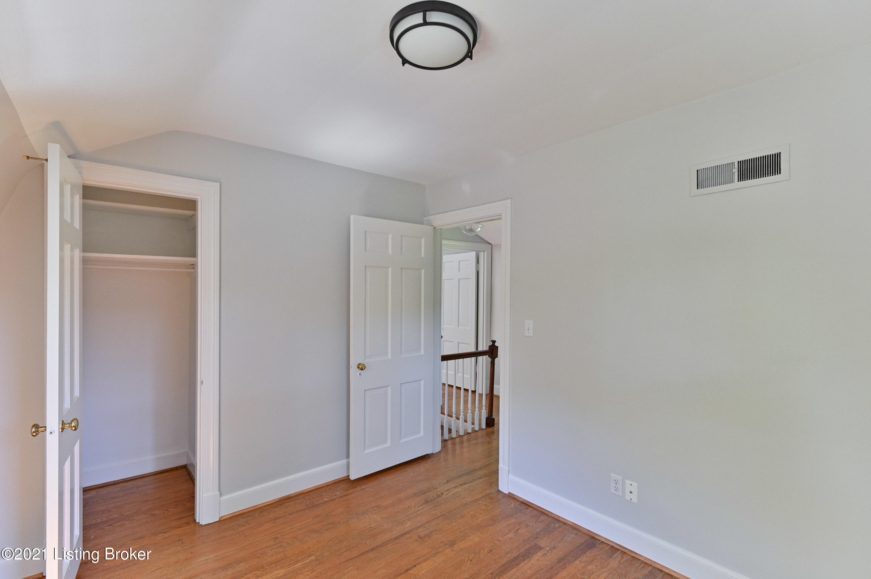 3909 Springhill Road Louisville, KY 40207 - Photo 25 of 32 024 - 20210510 0662
