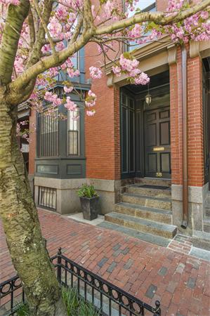38 Worcester Street, Unit 3 Boston, MA 02118 - Photo 12 of 15 a front view of a house