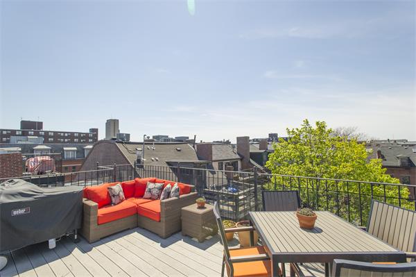 38 Worcester Street, Unit 3 Boston, MA 02118 - Photo 13 of 15 a view of a terrace with furniture