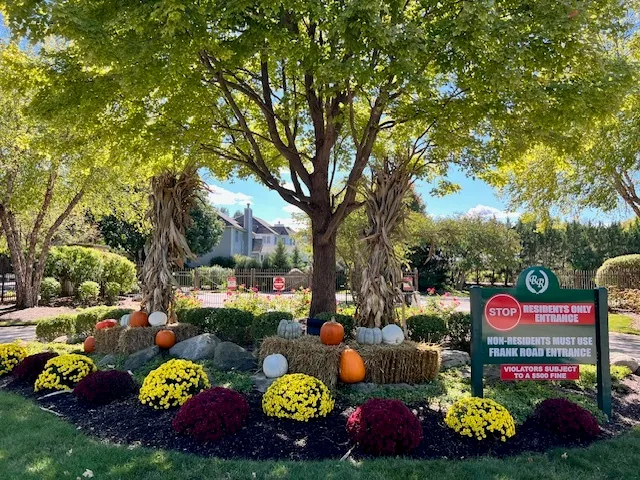 $679,000 | 7 Shoal Creek Court, Lake In The Hills, IL 60156