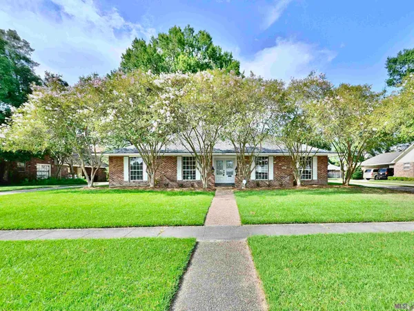 $335,000 | 9023 Whitehall Avenue, Baton Rouge, LA 70806