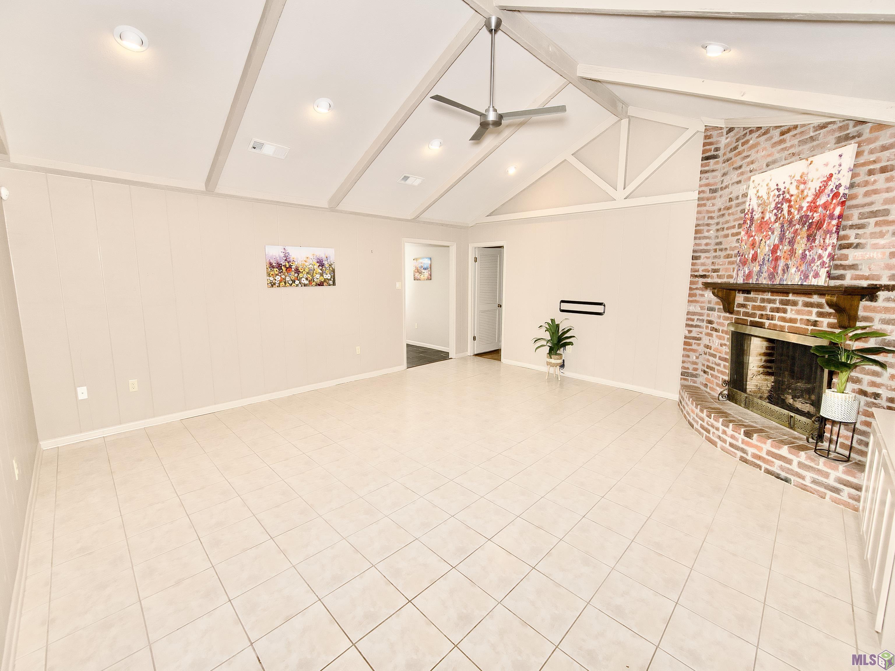 9023 Whitehall Avenue Baton Rouge, LA 70806 - Photo 5 of 26