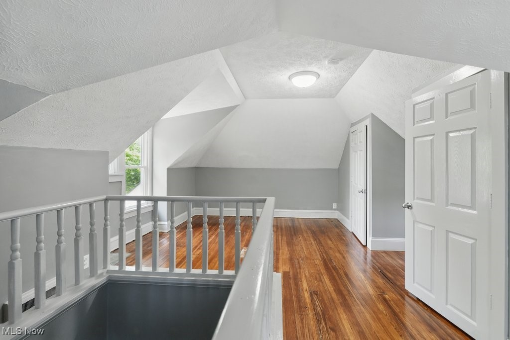 3314 Yorkshire Road Cleveland, OH 44118 - Photo 26 of 41 Gallery Image 26