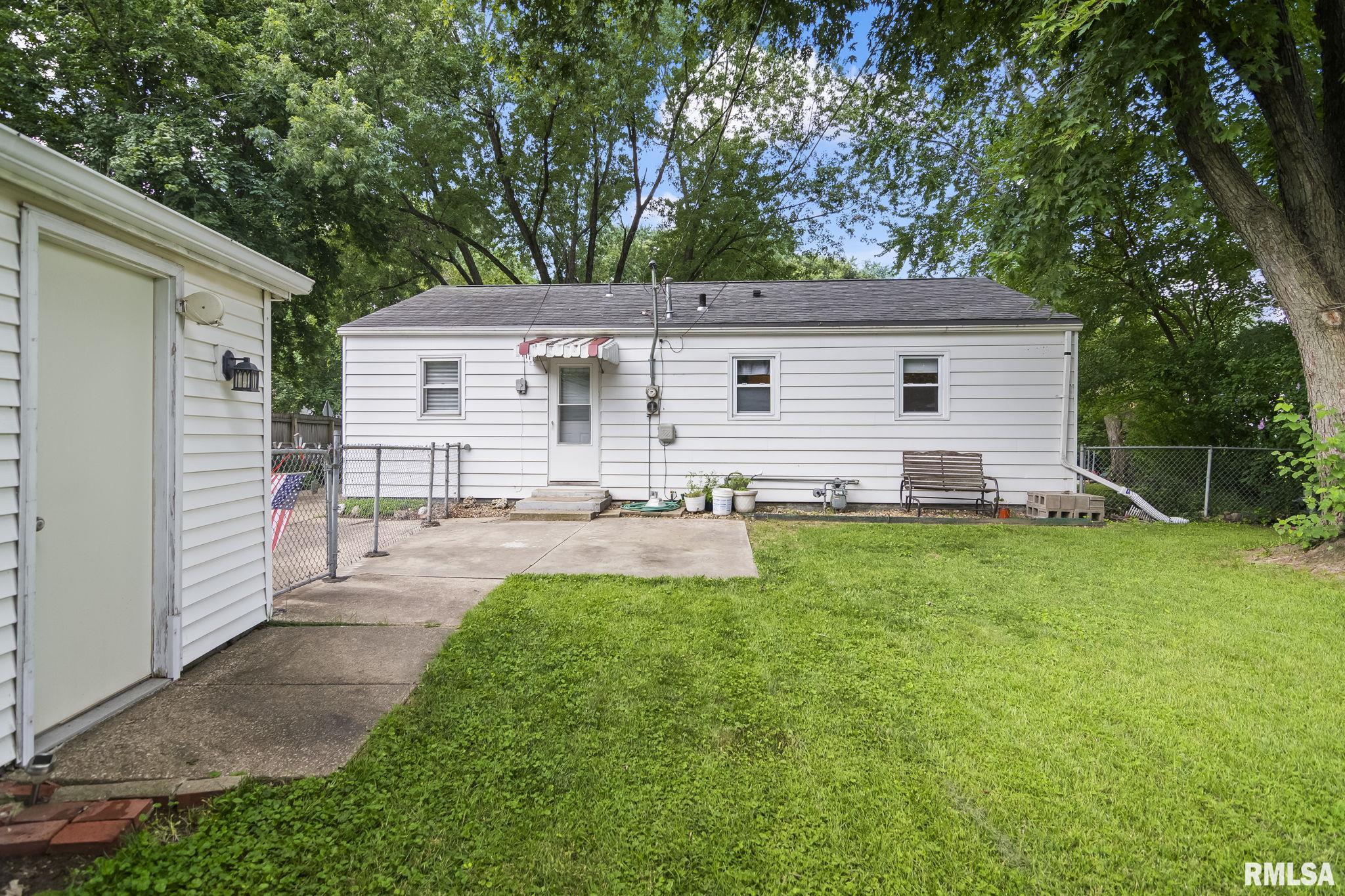 9 Claire Drive Springfield, IL 62702 - Photo 27 of 31