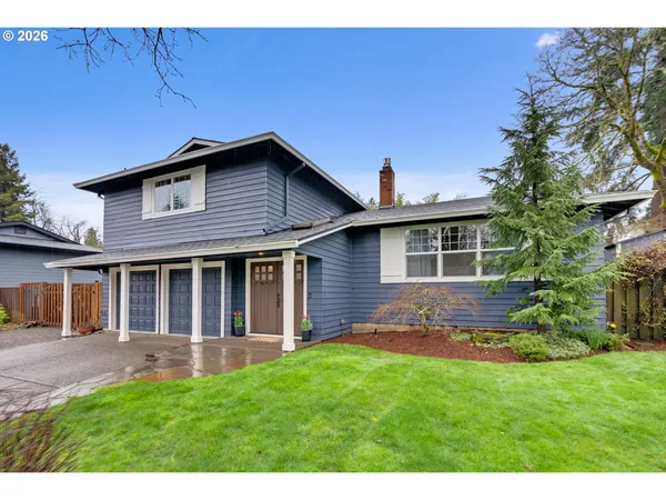 $644,900 | 18370 Franklin Way, Gladstone, OR 97027