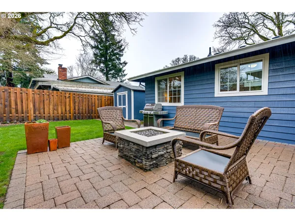 $644,900 | 18370 Franklin Way, Gladstone, OR 97027