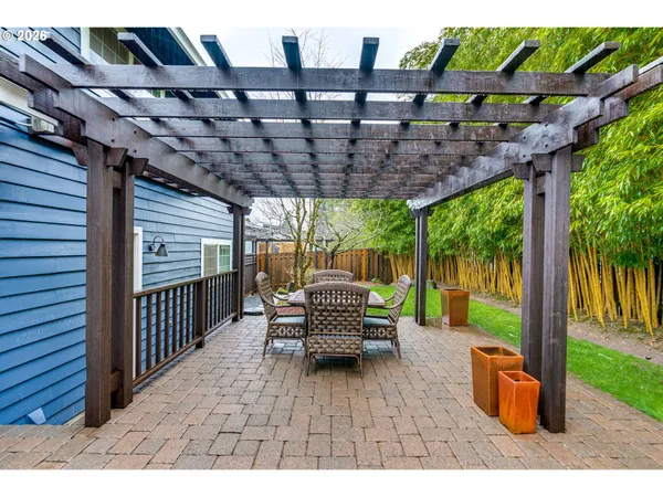 $644,900 | 18370 Franklin Way, Gladstone, OR 97027