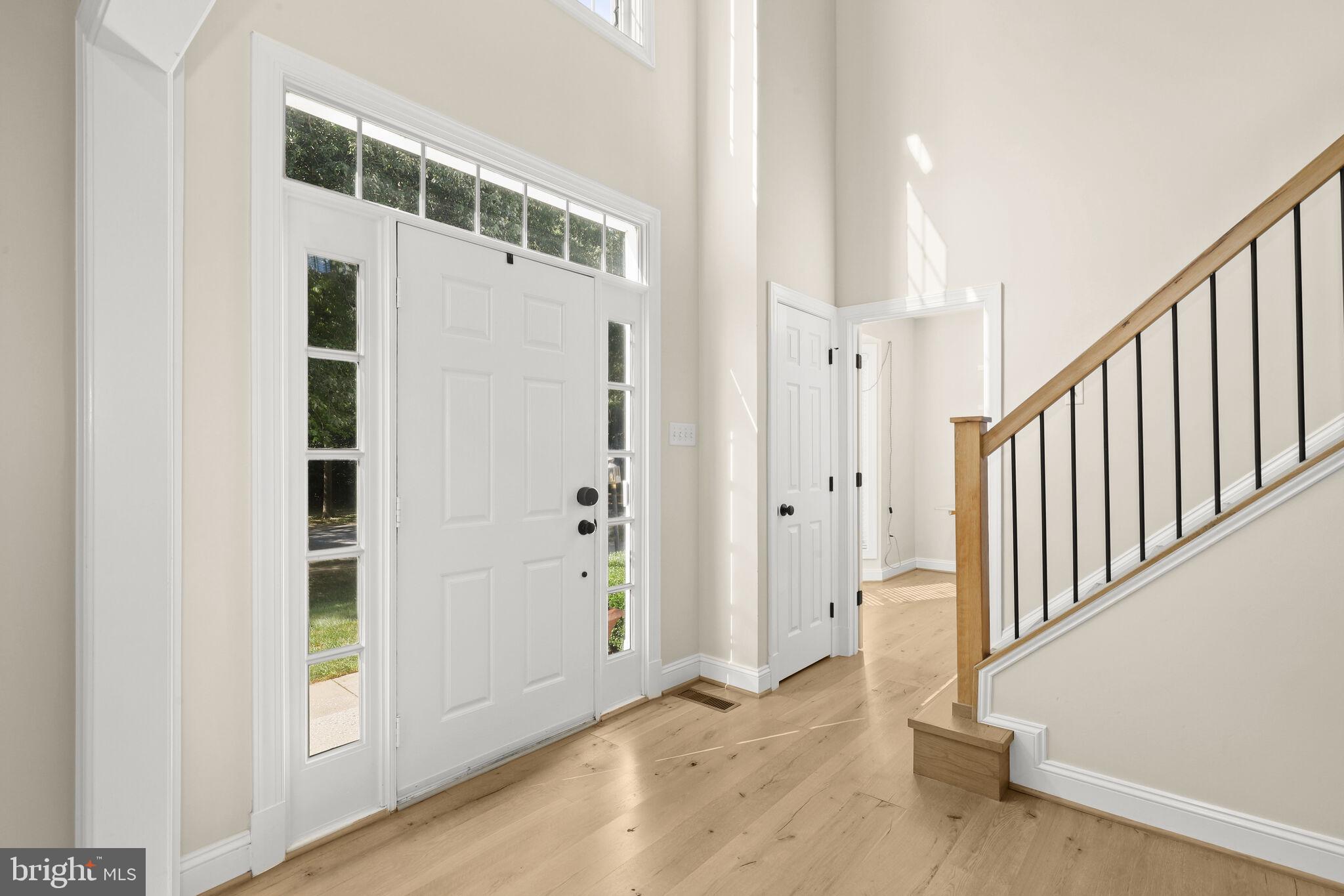 5911 Fall Moon Ride Clarksville, MD 21029 - Photo 7 of 65 Two-story foyer