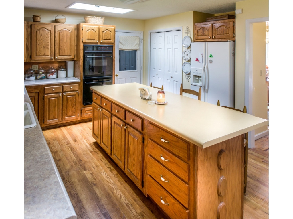 216 Meadowbrook Road Afton, TN 37616 - Photo 8 of 35 Photo 8