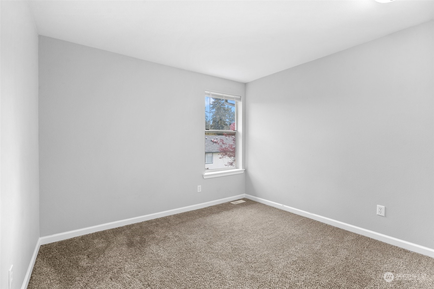 5931 Cherokee Loop Southeast Lacey, WA 98513 - Photo 24 of 35 Gallery Image 24